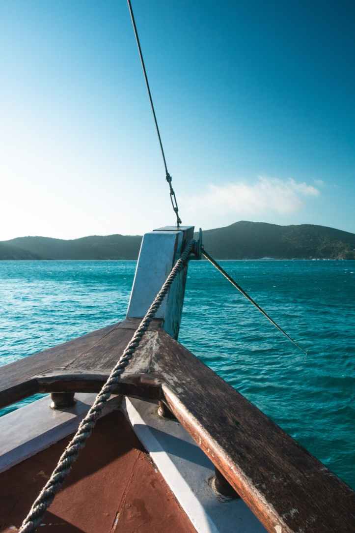 rope tie on boat