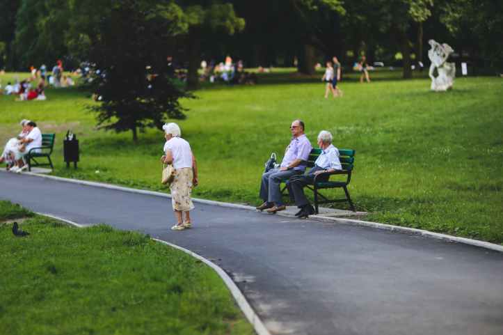 action adulte age banc