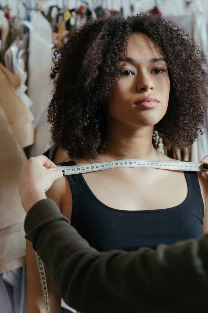 mode personne mains femmes