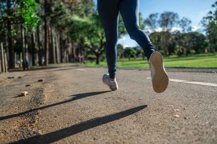 route pieds jogging course a pied