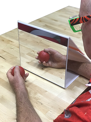 noi-mirror-box-reflection-400