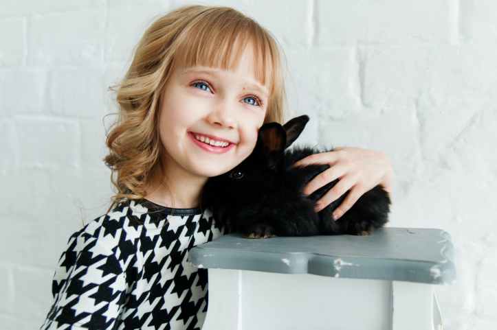 girl tenue lapin noir